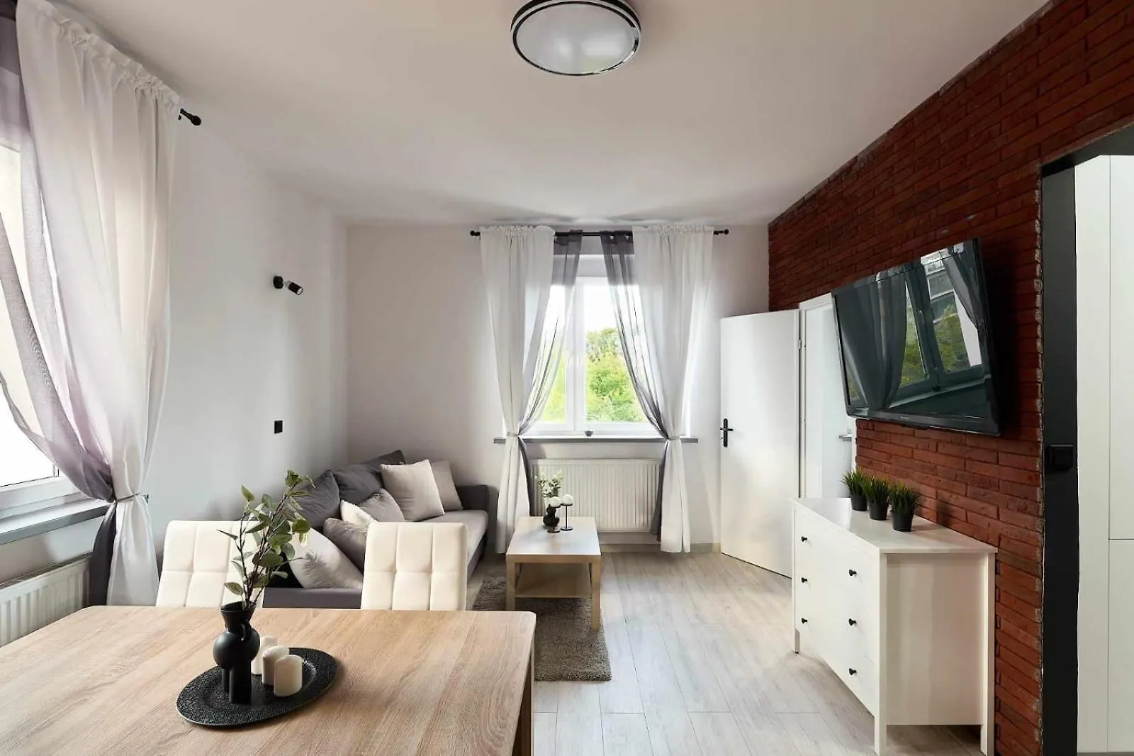 Apartament Zelazna Apartment Poznan
