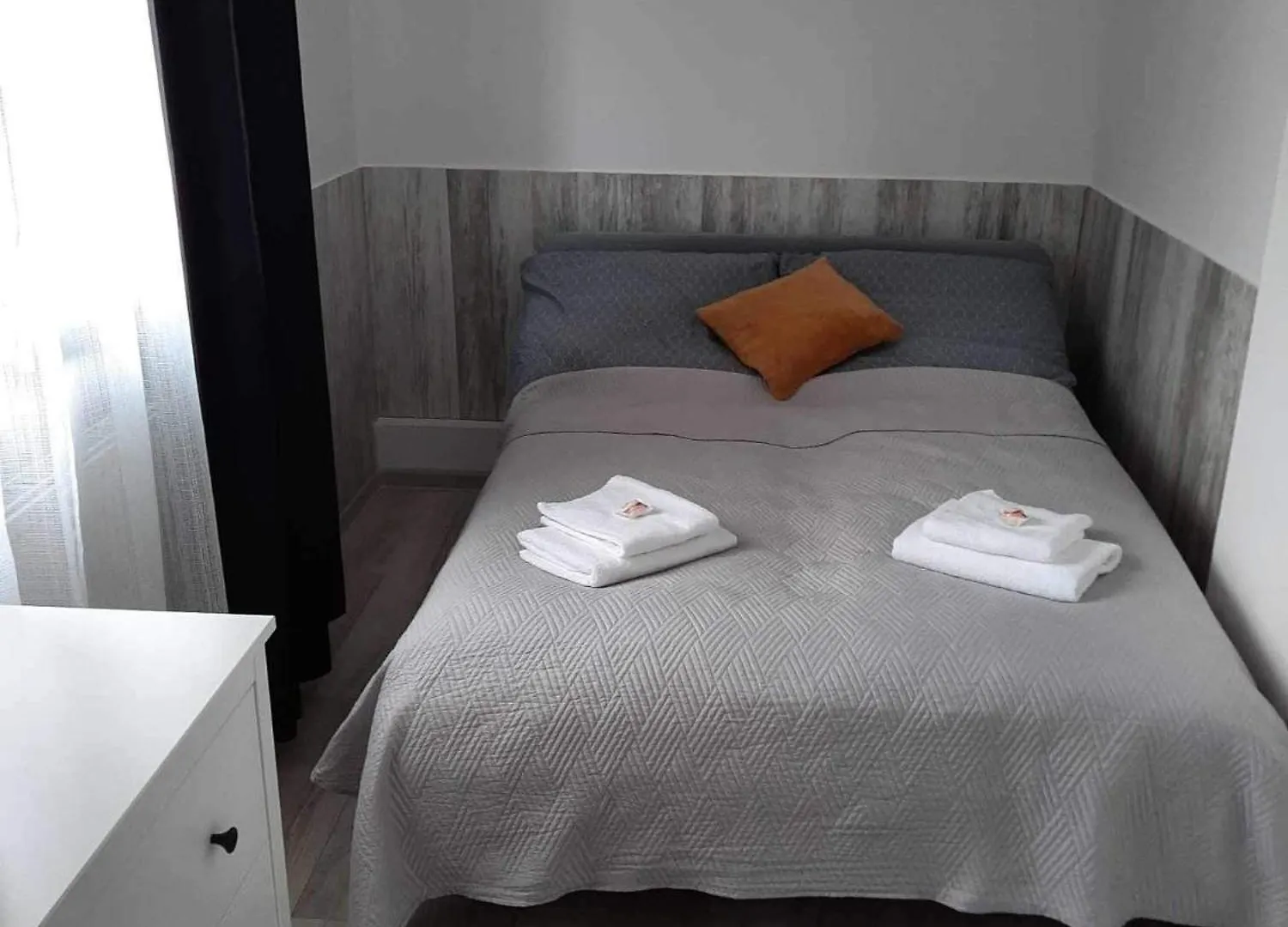 Apartament Zelazna Apartment Poznan